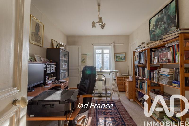 Maison - 236 m² - 9 pièces