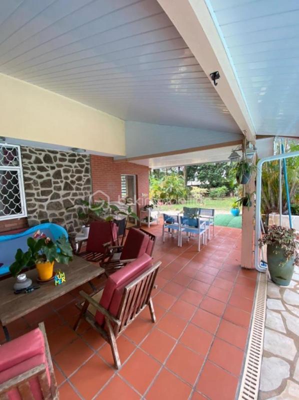 Villa - 211 m² - 6 pièces