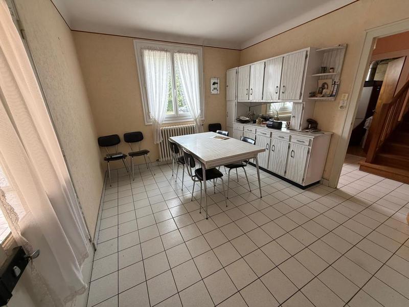 Maison - 170 m² - 7 pièces
