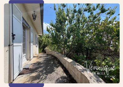 Maison - 195 m² - 8 pièces