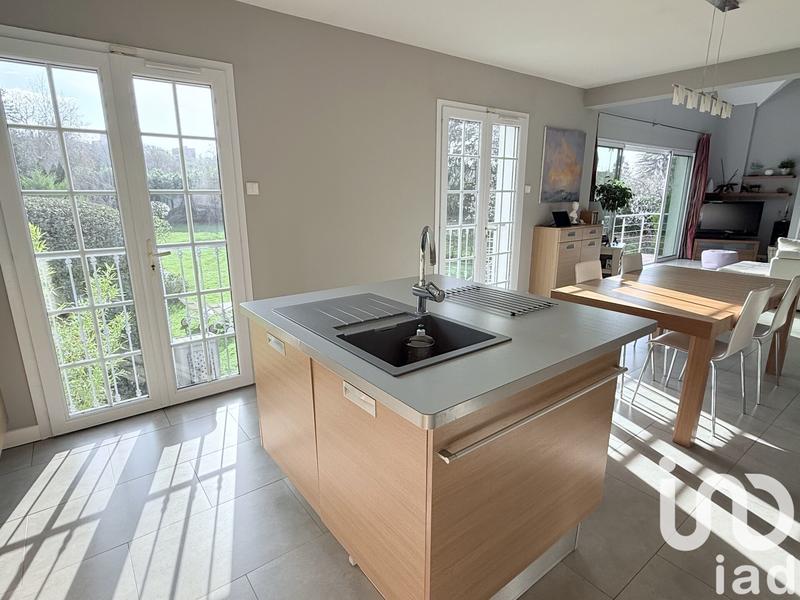 Maison de maîtres - 225 m² - 9 pièces