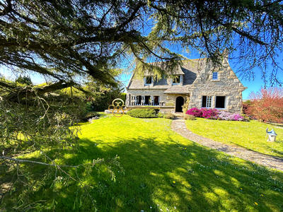 Demeure - 160 m² - 6 pièces