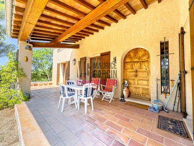 Maison - 256 m² - 10 pièces