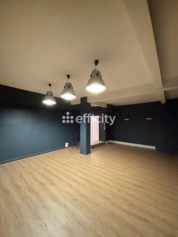 Bureau - 309 m² - 5 pièces