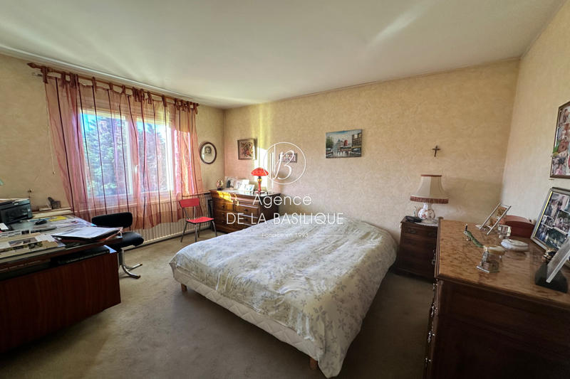 Maison - 200 m² - 6 pièces