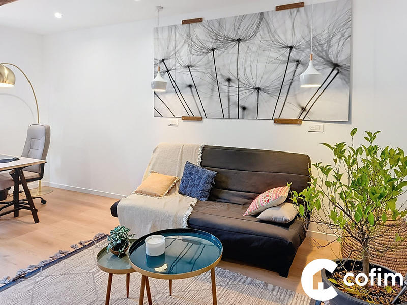 Maison - 372 m² - 7 pièces