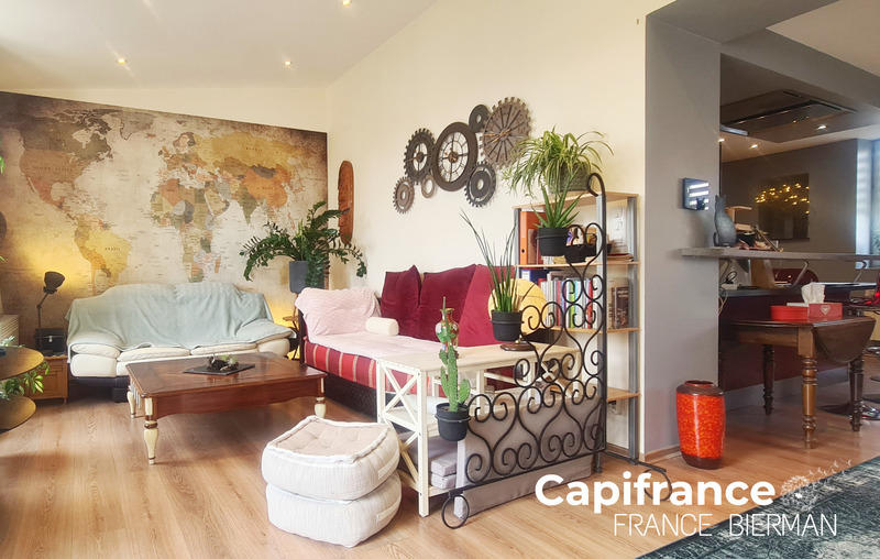 Maison - 226 m² - 15 pièces