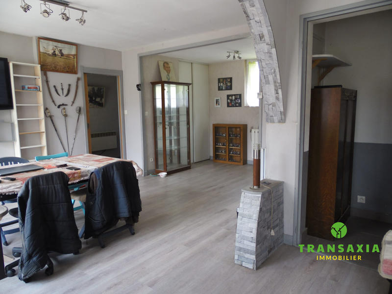 Maison contemporaine - 209 m² - 10 pièces