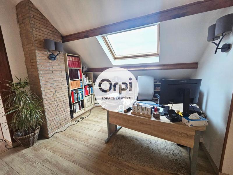 Maison - 151 m² - 6 pièces