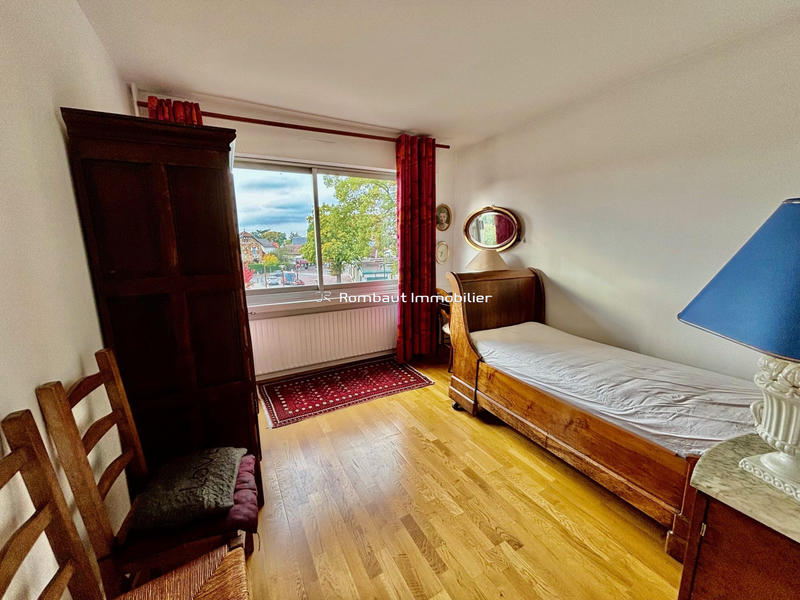 Appartement - 85 m² - 5 pièces