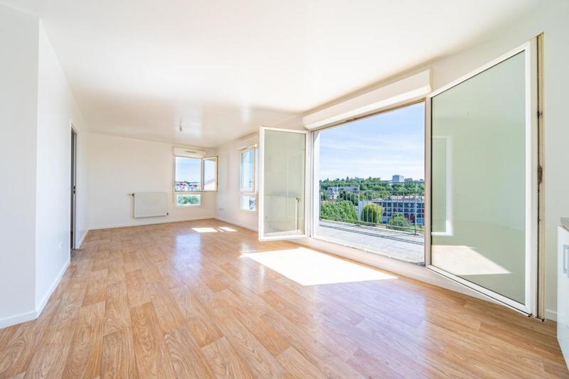 Appartement - 80 m² - 4 pièces