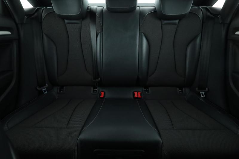 Audi A3 Berline 1.5 Tfsi Cod s line s tronic 7 150 ch