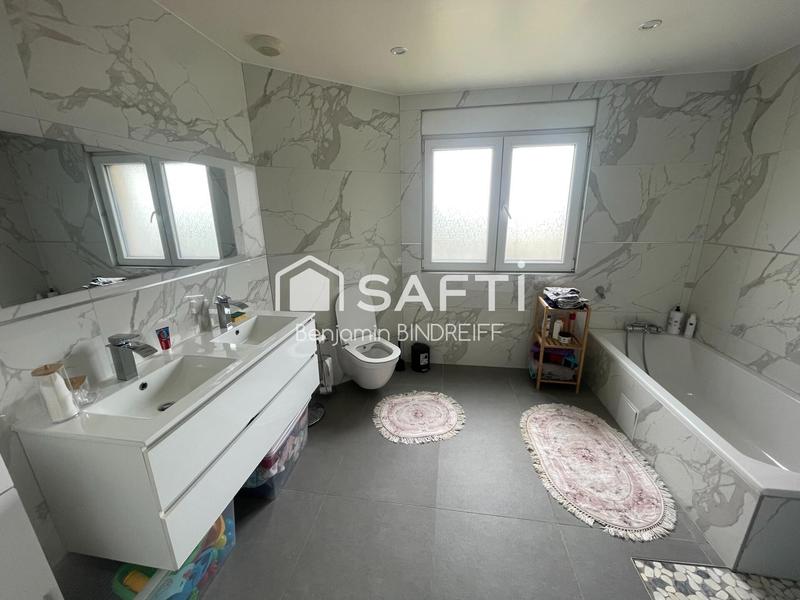 Maison - 118 m² - 6 pièces