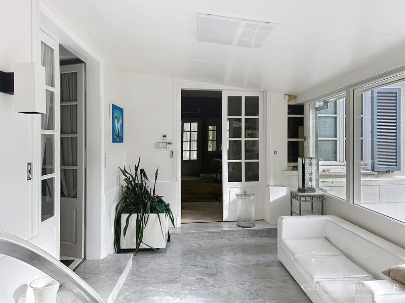 Maison ancienne - 340 m² - 10 pièces