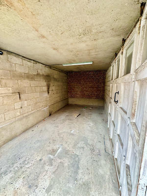 Parking / Garage - 14 m²