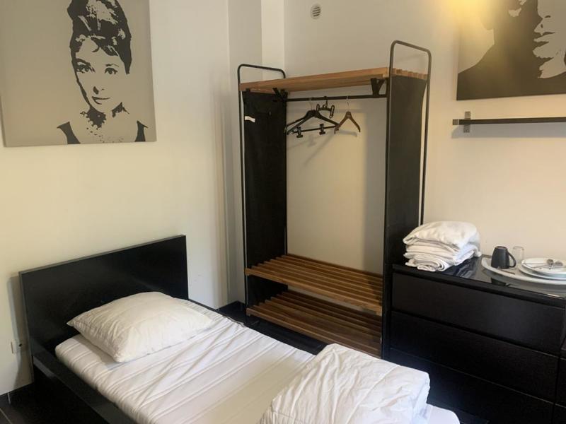 Chambre - 11 m² - 1 pièce