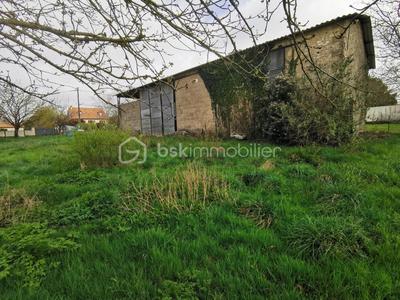 Terrain constructible - 1 086 m²