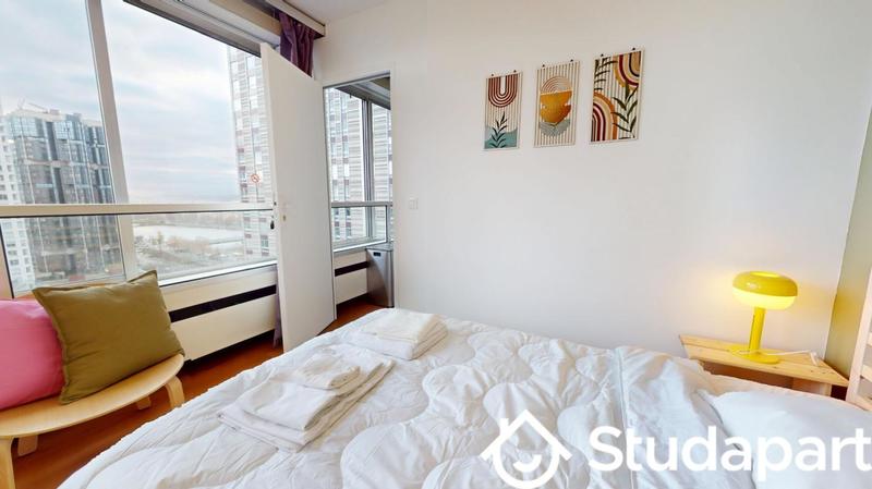 Chambre - 13 m² - 1 pièce