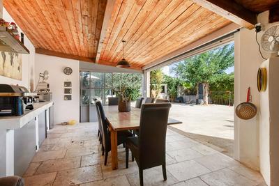 Villa - 147 m² - 6 pièces