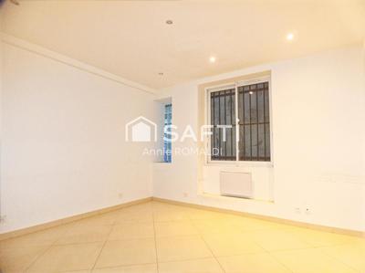 Appartement - 140 m² - 5 pièces