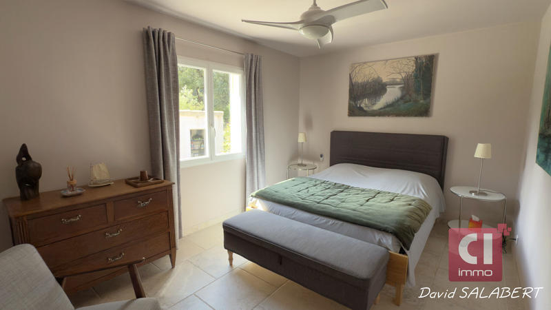 Maison - 188 m² - 8 pièces