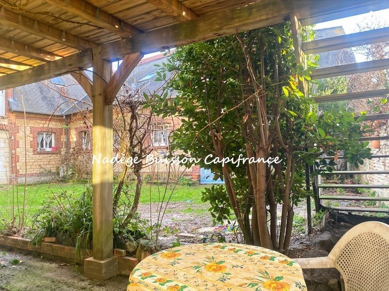 Maison - 233 m² - 10 pièces