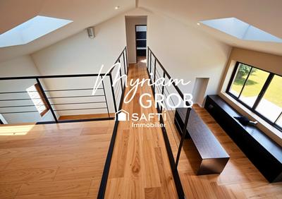 Maison - 195 m² - 6 pièces