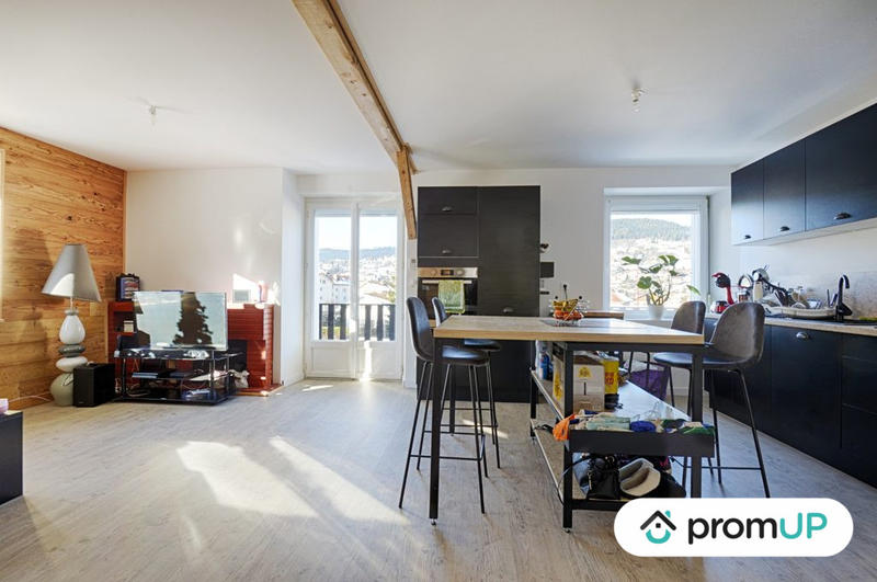 Maison - 170 m² - 9 pièces