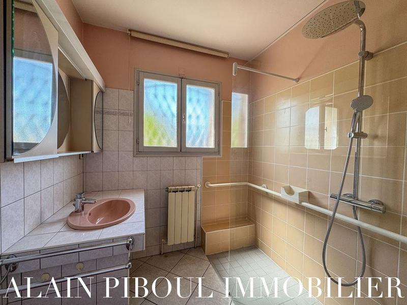 Maison traditionnelle - 107 m² - 4 pièces