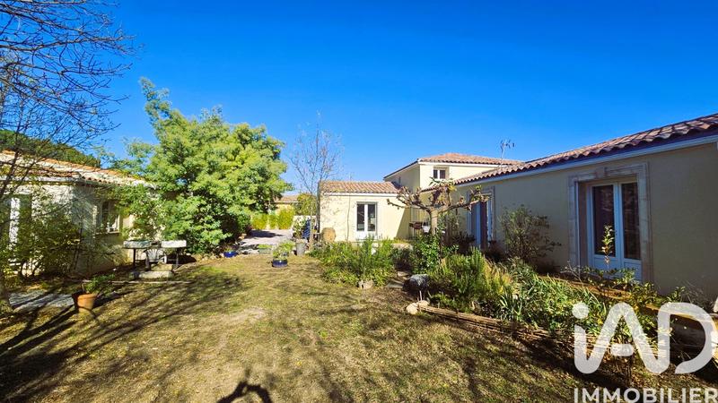 Maison - 200 m² - 6 pièces