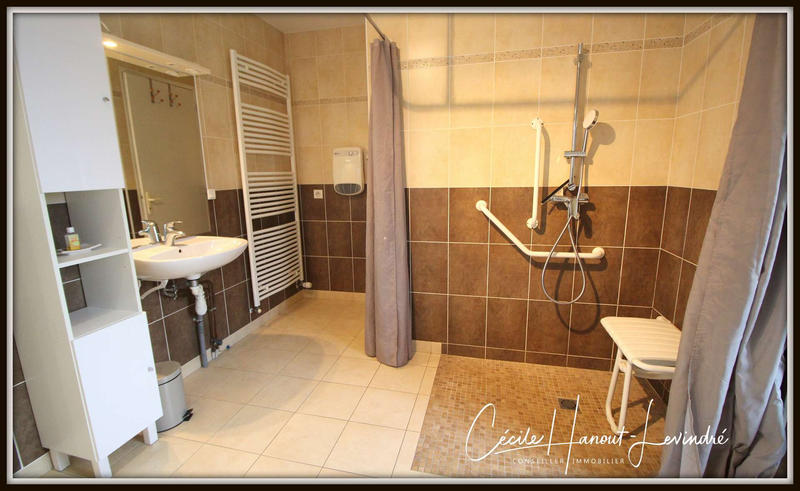 Maison - 355 m² - 17 pièces