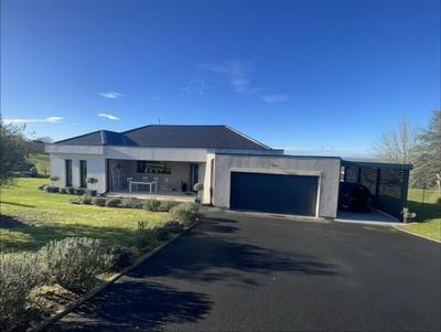 Maison - 137 m² - 4 pièces