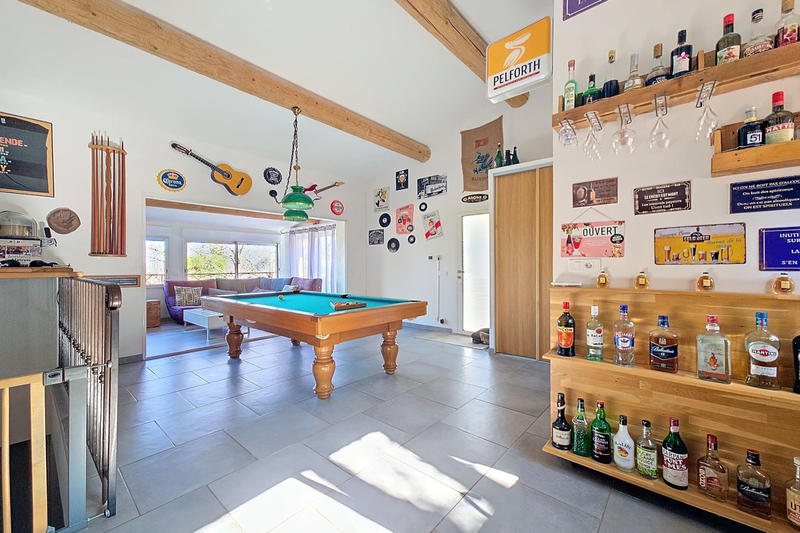 Maison - 170 m² - 7 pièces