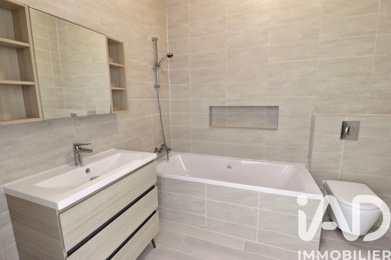 Appartement - 95 m² - 4 pièces