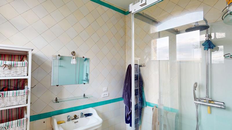 Maison - 315 m² - 9 pièces