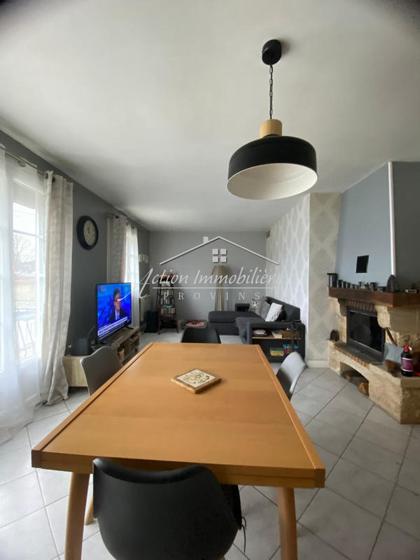 Maison - 92 m² - 5 pièces