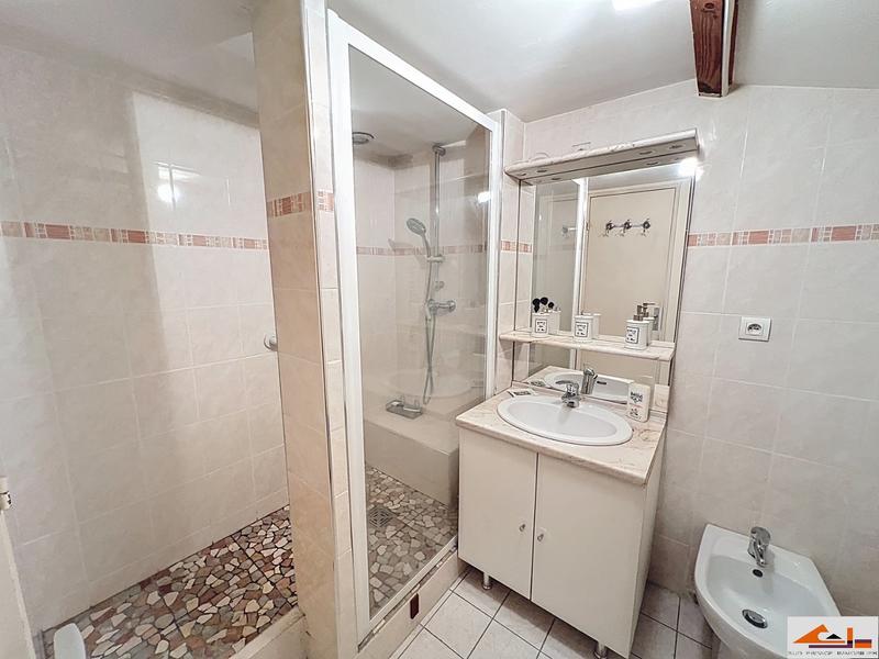 Appartement - 121 m² - 5 pièces