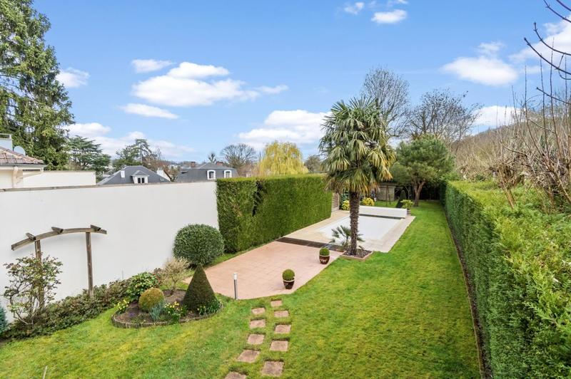 Maison - 160 m² - 7 pièces