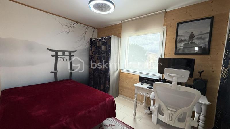 Maison - 102 m² - 5 pièces