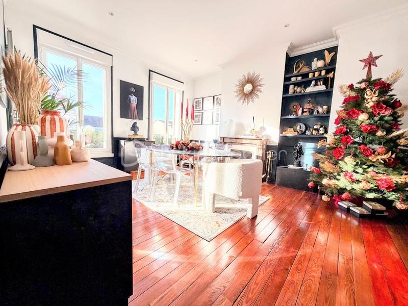 Appartement - 89 m² - 4 pièces