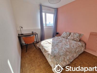Chambre - 9 m² - 1 pièce