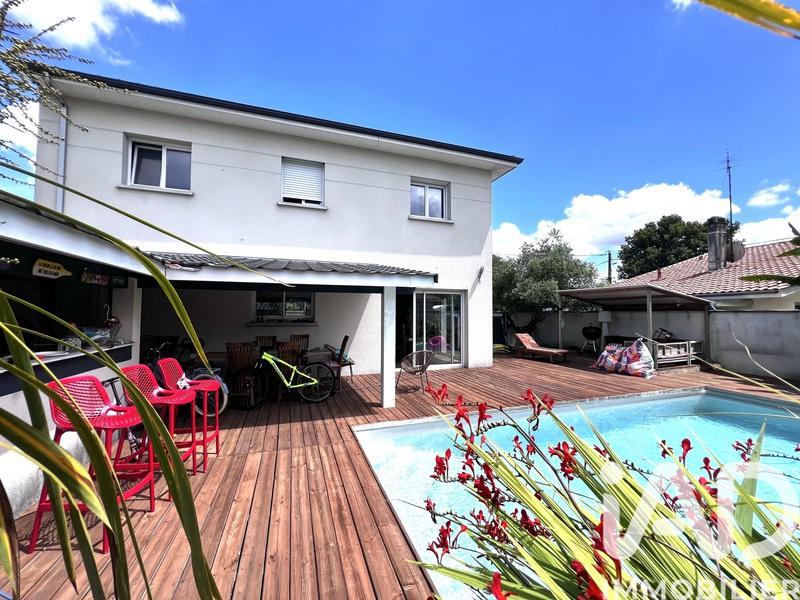 Maison - 135 m² - 5 pièces