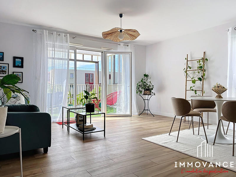 Appartement - 81 m² - 4 pièces