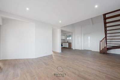 Duplex - 108 m² - 4 pièces