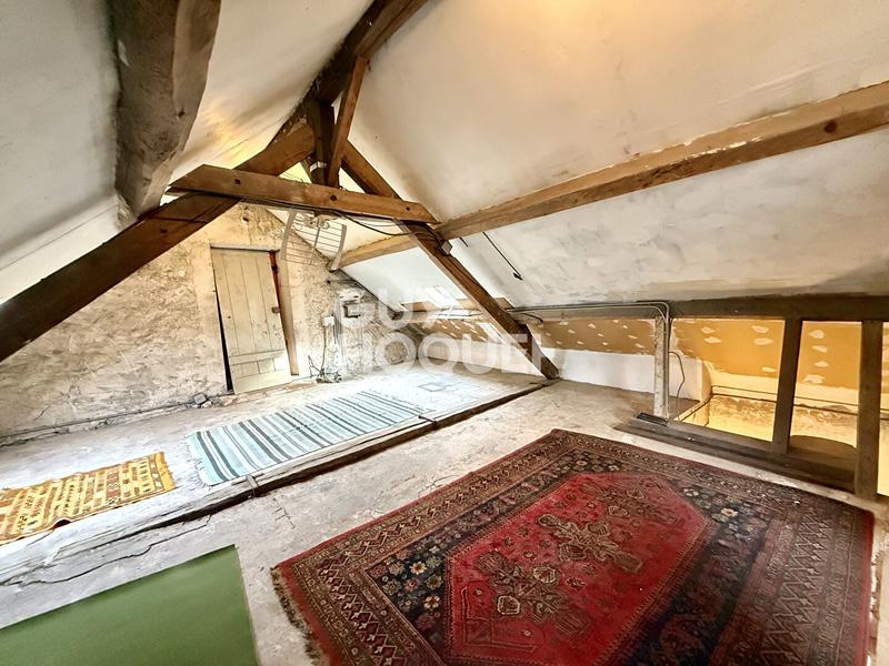 Local commercial - 200 m² - 7 pièces