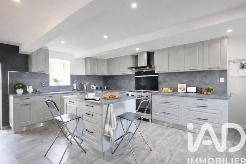 Maison - 162 m² - 6 pièces