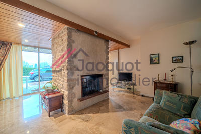 Maison - 385 m² - 12 pièces