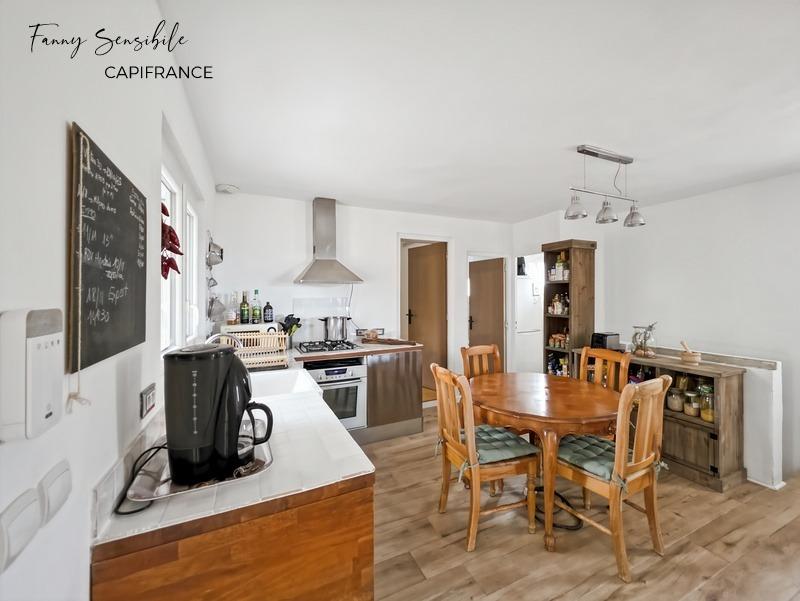 Maison - 93 m² - 4 pièces
