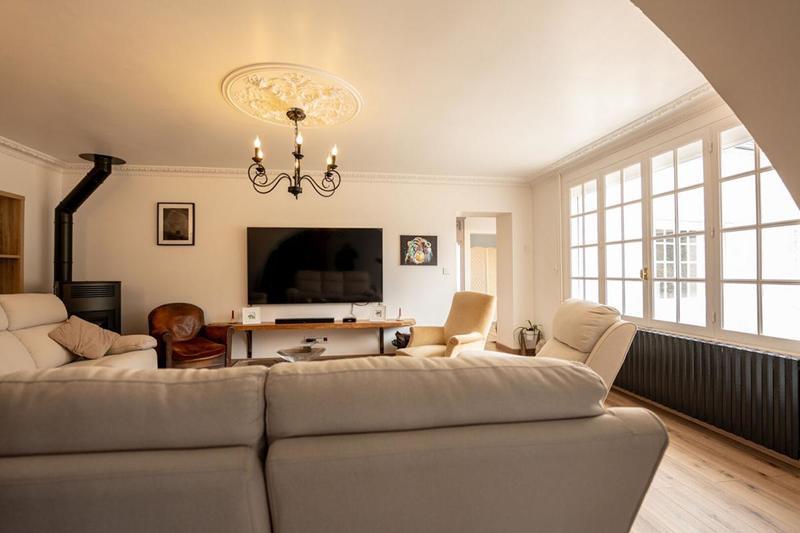 Maison - 129 m² - 6 pièces