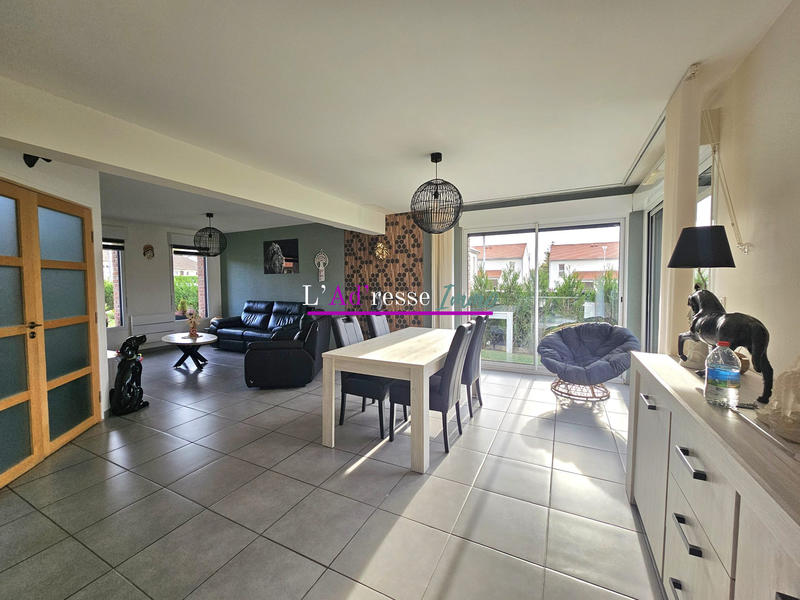 Maison - 124 m² - 8 pièces